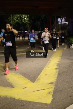 Runner Photo 4276059