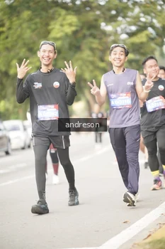 Runner Photo 4276060