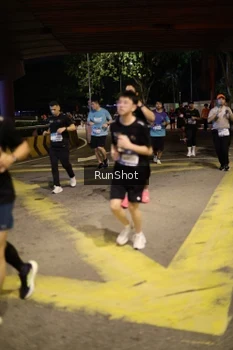 Runner Photo 4276070