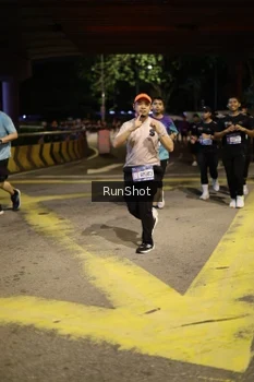 Runner Photo 4276071