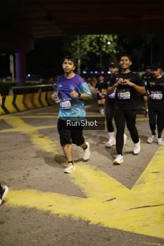 Runner Photo 4276075