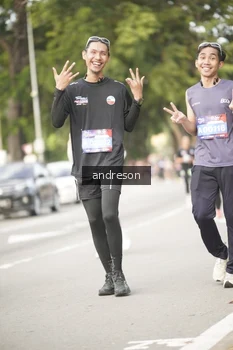 Runner Photo 4276093