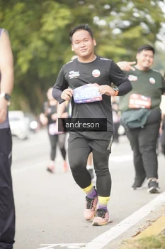 Runner Photo 4276095