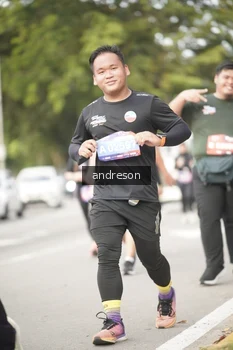 Runner Photo 4276143