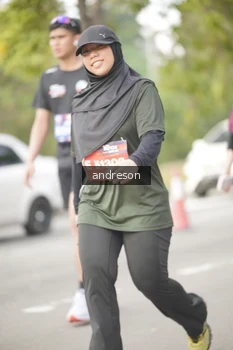 Runner Photo 4276300