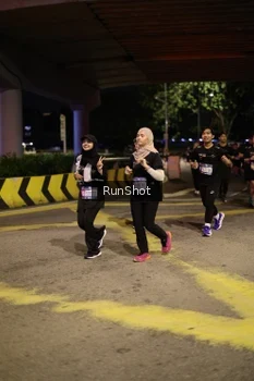 Runner Photo 4276343