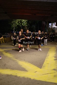 Runner Photo 4276356