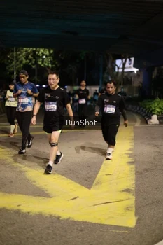 Runner Photo 4276570