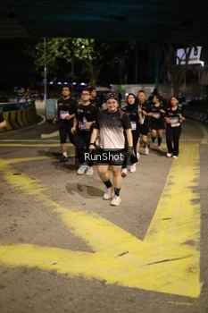 Runner Photo 4276582