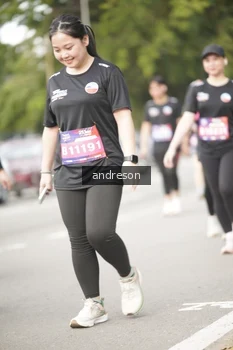 Runner Photo 4276585
