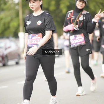 Runner Photo 4276596