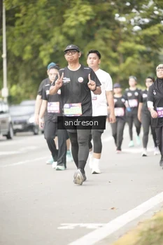 Runner Photo 4276613