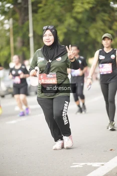 Runner Photo 4276693