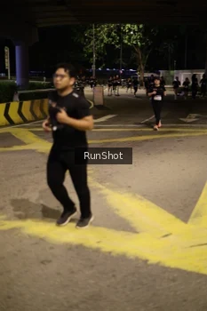 Runner Photo 4276700