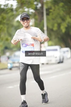 Runner Photo 4276801