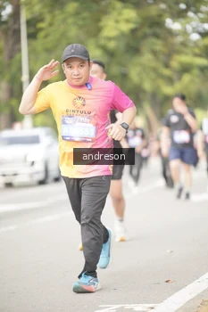 Runner Photo 4276816