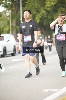 Runner Photo 4276833