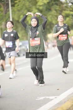 Runner Photo 4276972