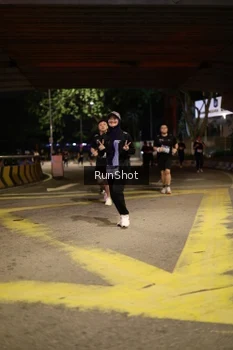 Runner Photo 4277012