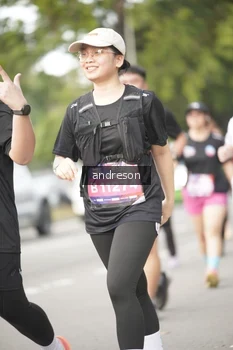 Runner Photo 4277105