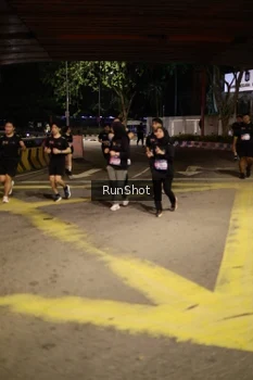 Runner Photo 4277512