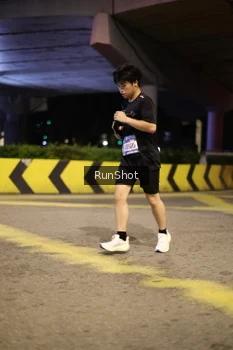 Runner Photo 4277645