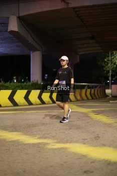 Runner Photo 4277646