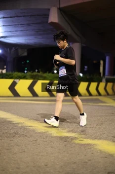 Runner Photo 4277653