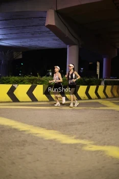 Runner Photo 4277659