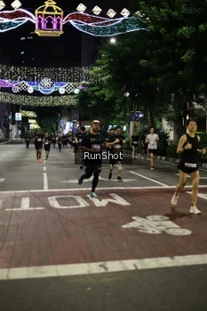 Runner Photo 4277800