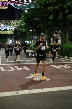 Runner Photo 4277818