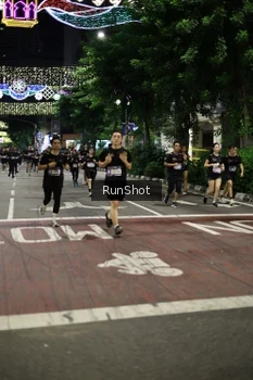 Runner Photo 4277822