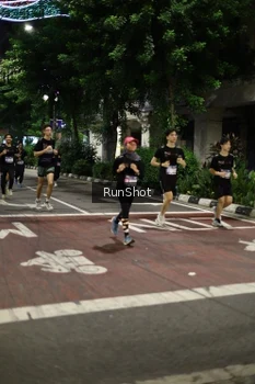 Runner Photo 4277855