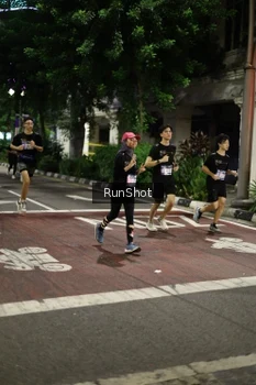 Runner Photo 4277859