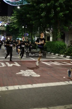 Runner Photo 4277860