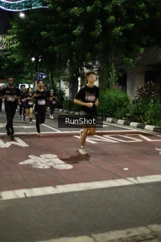 Runner Photo 4277864