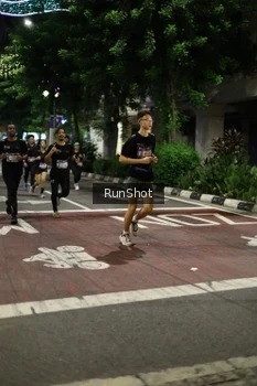 Runner Photo 4277866