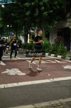 Runner Photo 4277869