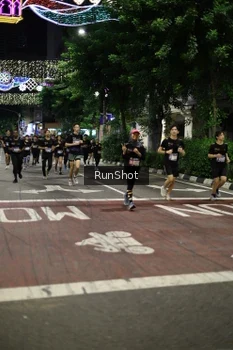 Runner Photo 4277870