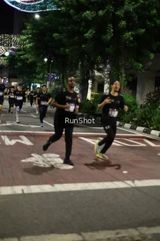 Runner Photo 4277874