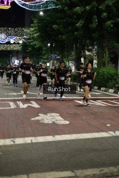 Runner Photo 4277879
