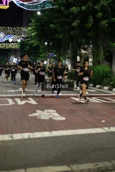 Runner Photo 4277880