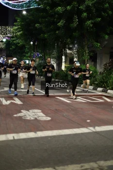 Runner Photo 4277904