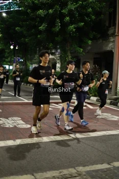 Runner Photo 4277905