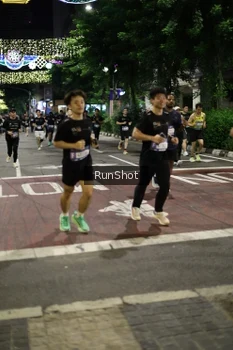 Runner Photo 4277972