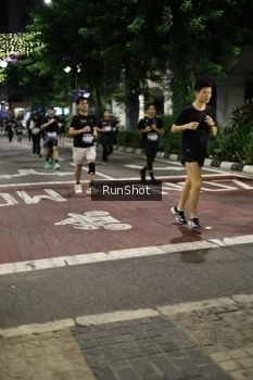 Runner Photo 4277975