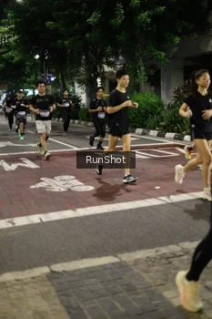 Runner Photo 4277979