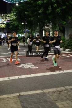 Runner Photo 4277995
