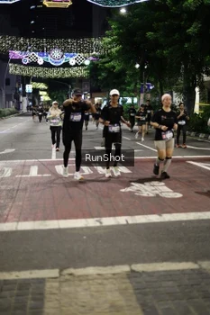 Runner Photo 4278002