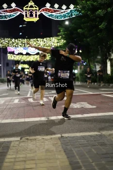 Runner Photo 4278122